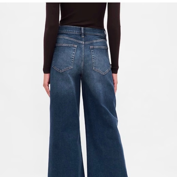 GAP High Rise Stride Wide-Leg Jeans in Vintage Tint - Picture 4 of 8